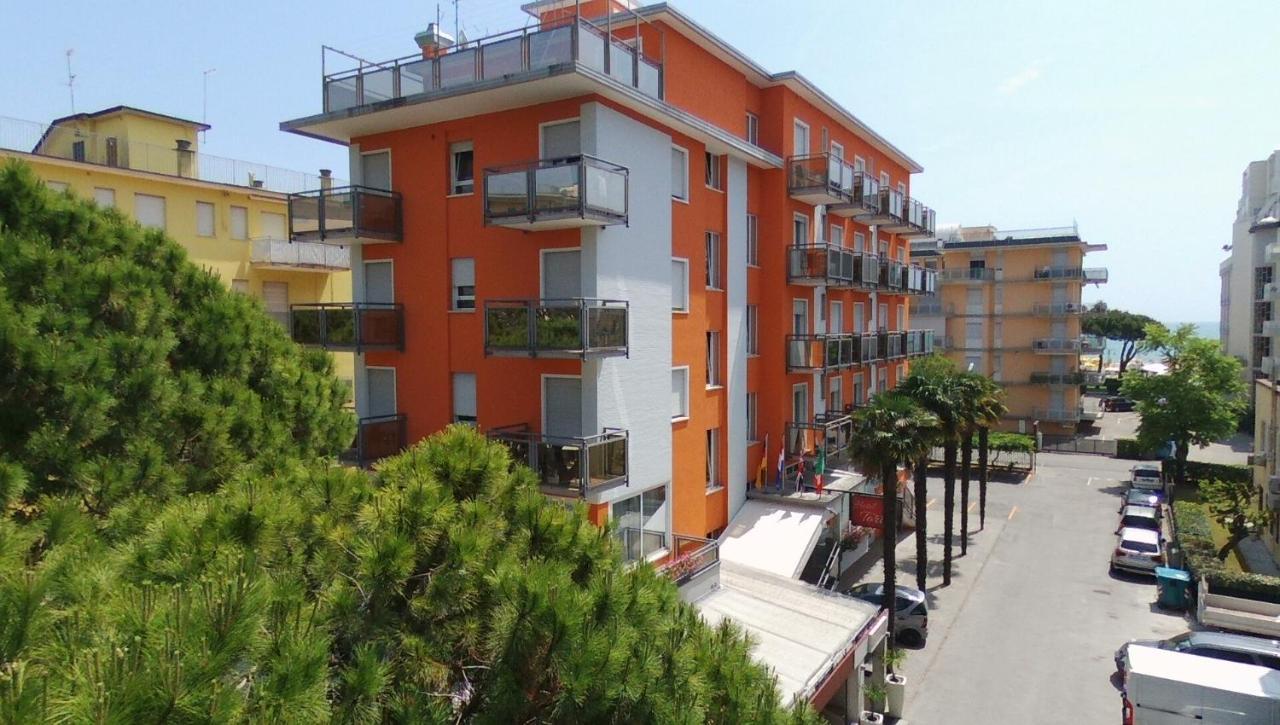 Hotel Torino Lido di Jesolo Exterior foto
