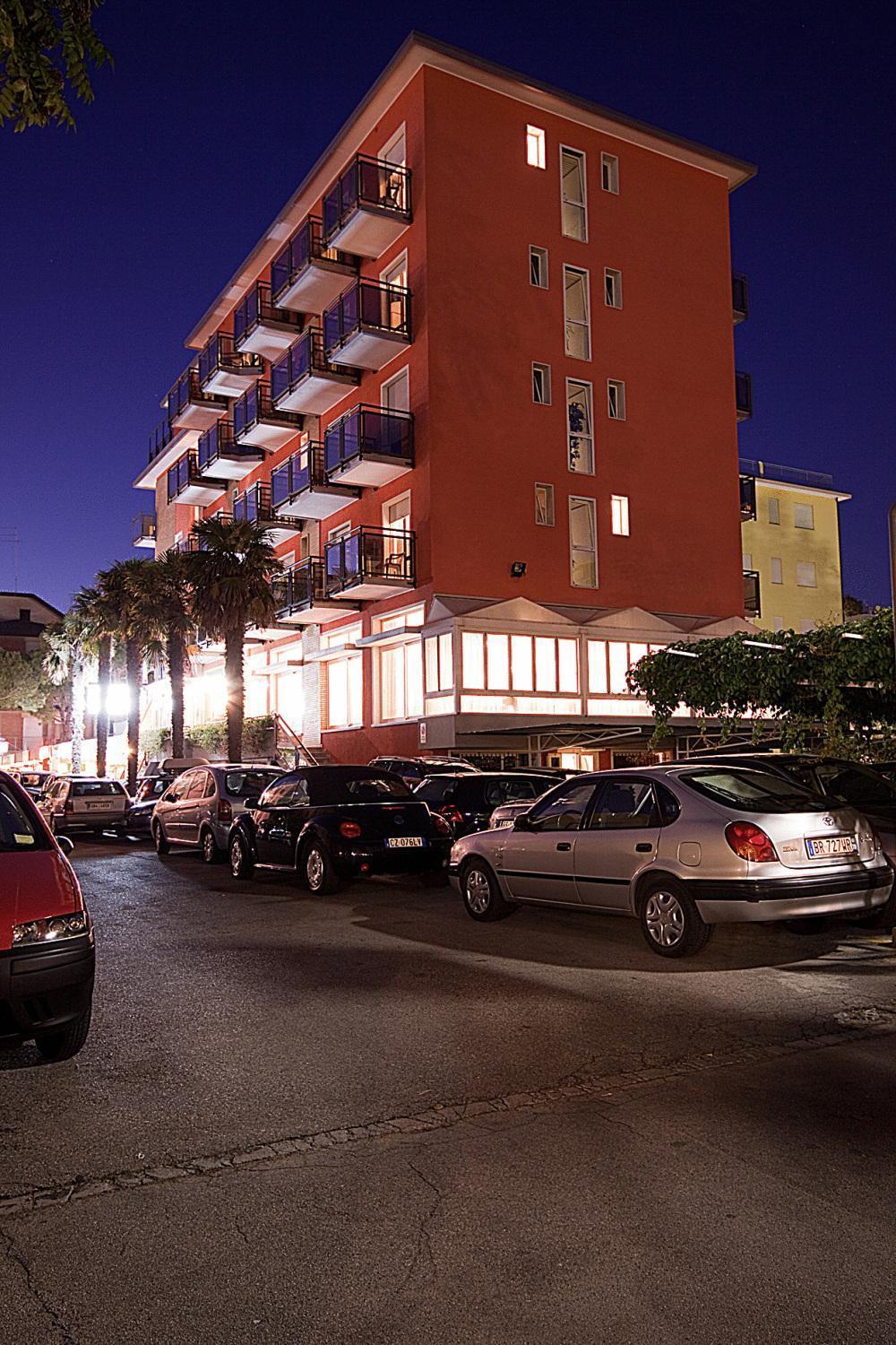 Hotel Torino Lido di Jesolo Exterior foto